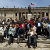 Foto de pensionados del FONCEP en la Plaza de Bolívar 