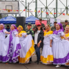 Imagen de personas participando en la feria de servicios