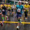 Personas corriendo en la media maratón de Bogotá