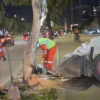 Foto que muestra trabajadores limpiando las calles de la ciudad
