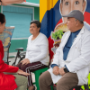 Secretaria de Ambiente, Adriana Soto, conversa con habitantes de los barrios Olarte y Villa Anny en Bosa durante jornada de Gabinete al Barrio para escuchar inquietudes de la comunidad.