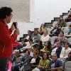 Secretario (e) de Hacienda, Andrés Uribe, hablando en un auditorio a mujeres emprendedoras de Bogotá