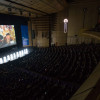 Imagen de sala de cine con fondo de pantalla cortos
