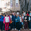 Foto de un grupo de ciudadanos al frente del Museo Nacional