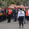 Foto de gestores de diálogo acompañando marchas en calles de Bogotá.