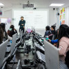 Foto de vendedores y vendedoras informales en procesos de formación con los cursos gratis del IPES.