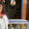 Foto de Rosalba García beneficiaria Punto Comercial del IPES en Bogotá.