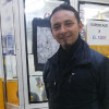 Foto de Robinson Pinzón beneficiario de uno de los Puntos Comerciales del IPES en Bogotá.