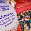 Foto de una feria de empleo en Bogotá.