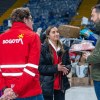 Alcalde Carlos Fernando Galán recorre un centro de acopio de ayudas humanitarias en Bogotá.