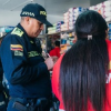 Autoridades en cierre de droguería en Tunjuelito