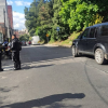 Foto de una vía de Bogotá donde se ve un agente de tránsito 