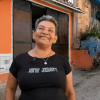 Foto que muestra una mujer sonriendo 