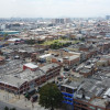 Foto panorámica de Bogotá que muestra edificios y calles 