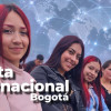 Foto de un grupo de jóvenes en en encuentro académico en Bogotá.