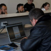 Foto de un grupo de jóvenes en una oficina de una empresa en Bogotá.