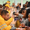 Foto de una feria de Ingreso Mínimo Garantizado en Bogotá.