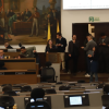 Foto de funcionarios del Distito en un debate 
