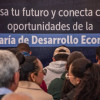 Foto de una feria de empleo en Bogotá.