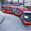 Foto de buses de TransMilenio en Bogotá 