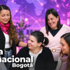 Foto de mujeres en una reunión en un encuentro en Bogotá.