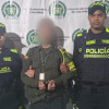 Foto del falso policía capturado en Engativá, al noroccidente de Bogotá.