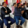 Foto de un grupo de ciudadanos en una charla 