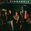 Imagen de 5 mujeres integrantes de la banda 'Niña Lobo'
