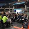 Foto de una feria de empleo en Bogotá