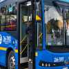 Imagen de un bus TransMiZonal en un paradero de Fontibón