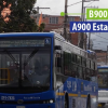 Foto de un bus TransMiZonal en una vía de Bogotá