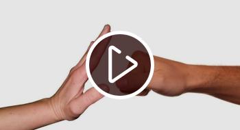 Por cada 10 mujeres, siete han manifestado ser víctima de acoso sexual en las calles Imagen de una mano en señal de pare