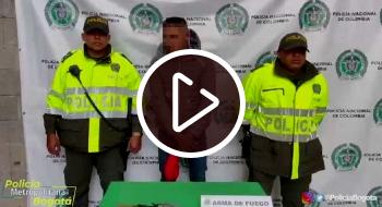 ¡Capturado! Revelan video del hombre que escondió una escopeta en una carreta Revelan video del hombre que tenía escopeta escondida en una carreta