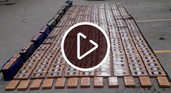 Video: Así encontraron policías del aeropuerto El Dorado una tonelada de cocaína Policía encontró una tonelada de cocaína camuflada en 2 volquetas