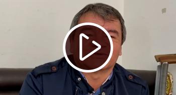 Conoce la inspiradora historia de José Ruiz, reparador de paraguas 