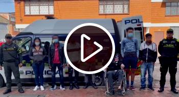 Siete personas de nacionalidad venezolana fueron detenidos en flagrancia cometiendo un hurto. Capturan a 7 ciudadanos venezolanos por hurtar a personas en la 26