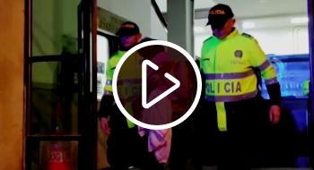 Autoridades le encontraron a una mujer de 22 años 116 cigarrillos de marihuana. Una mujer fue detenida portando gran cantidad de estupefacientes.