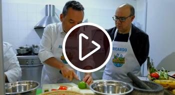 Cómo preparar un plato saludable de chilaquiles en casa, Sec. de Salud