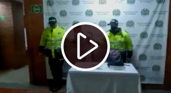 ¡No se salió con la suya! En video capturado que subió a hurtar en bus