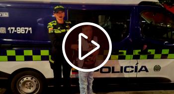 Capturado por tocar mujeres.