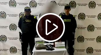 Cayó con 3 armas, licor adulterado y más de 600 g de estupefacientes