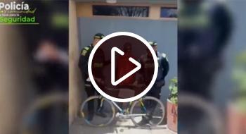 Policía captura en flagrancia a un hombre y recupera una bicicleta en Santa Fe