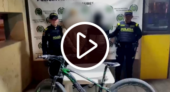 Con cámaras de seguridad Policía capturó a dos hombres que hurtaron bicicleta