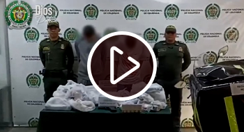 En video la captura de dos hombres por hurto a repartidor de cigarrillos