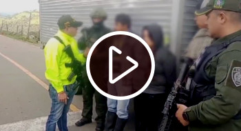 Video: Extorsionistas capturados en Bogotá, pedían dinero con fotos de armas Video: Extorsionistas capturados en Bogotá, pedían dinero con fotos de armas
