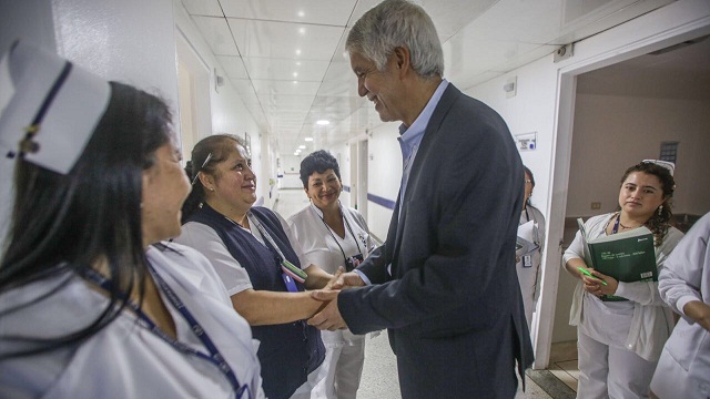 Alcalde en Hospital de Engativá - Foto: Comunicaciones Alcaldía Bogotá