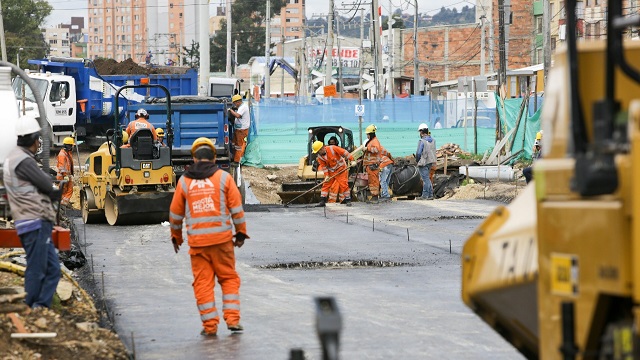 Construcción de vías en Bogotá - Foto: Comunicaciones Alcaldía Bogotá